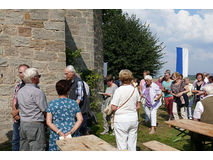 Nachfeier des Mährisch-Neustädter Wachsstockfestes an der Weingartenkapelle (Foto: Karl-Franz Thiede)